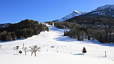 Blick von der Skischule Berchtesgaden Obersalzberg auf den Untersberg