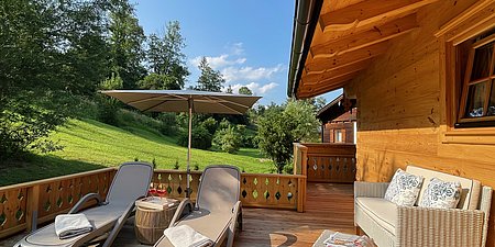 Balkon mit Sonnenliegen