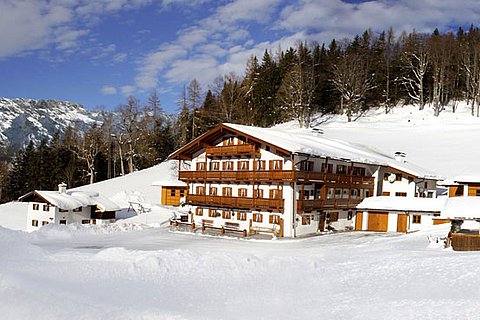 Pension-Madllehen-winter.jpeg