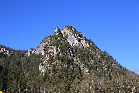 Dachgeschoss-Haupthaus-Bergblick-002.jpg