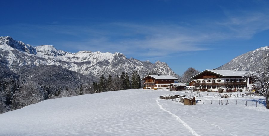 unser Bauernhof im Winter