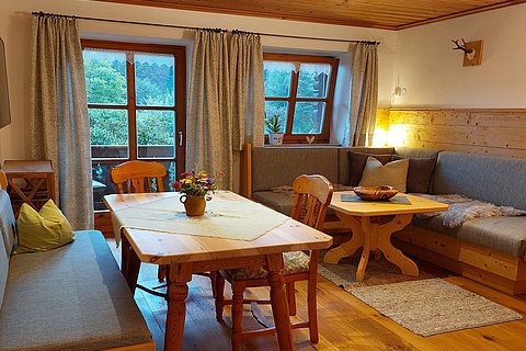 Wohnzimmer-Götschen-Ferienwohnung
