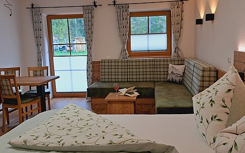 5-Sterne- Ferienwohnung Untersberg - Urlaub auf dem Bauernhof - Wiesenhäusl