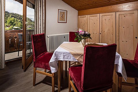 Ferienwohnung-02-Sportpension-Faerbinger-Berchtesgaden-000.jpg