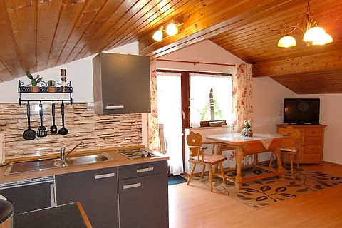 Ferienwohnung-Alberti-Apartment-Kehlstein-001.JPG