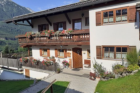 Urlaub-auf-dem-Bauernhof-Ramsau-Groelllehen-013.jpg