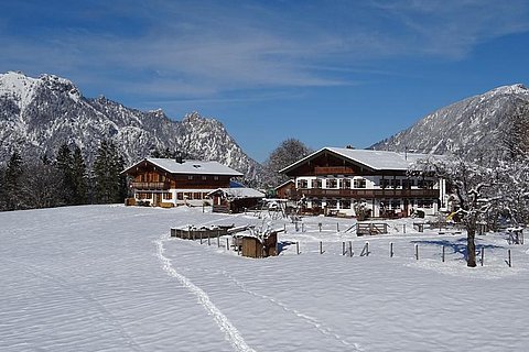unser Bauernhof im Winter