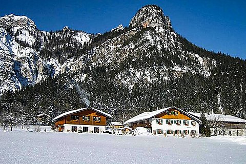 Urlaub-auf-dem-Bauernhof-Bognerlehen-Winter-000.jpg