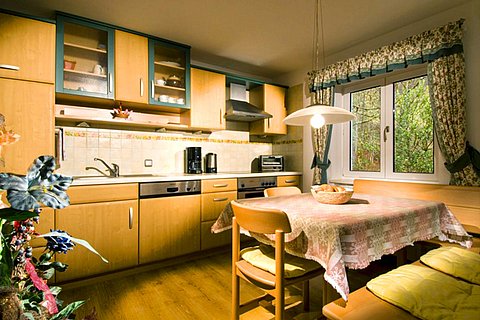 Ferienwohnung-Berchtesgaden-Gleixner-02-Kueche.jpg