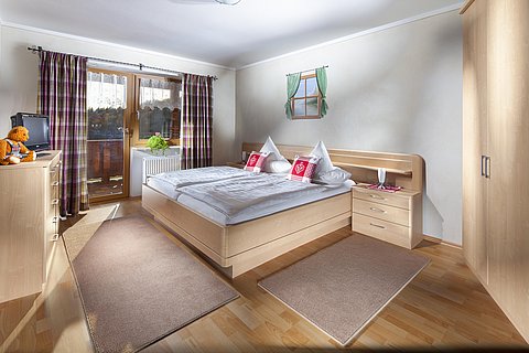 Schlafzimmer_1Bergfeuer.jpg