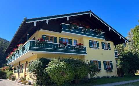 Ferienwohnung 12 - Gemütliche 2 Zimmer Wohnung mit Balkon
