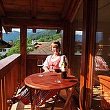 Balkon Rauher kopf mit Panoramabergblick.jpg