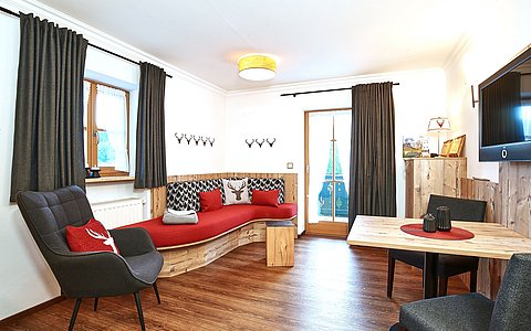 Zweizimmer Appartement Gamsnest inkl. Frühstück | mit Kaffeeküche | Außenpool mit Panoramablick